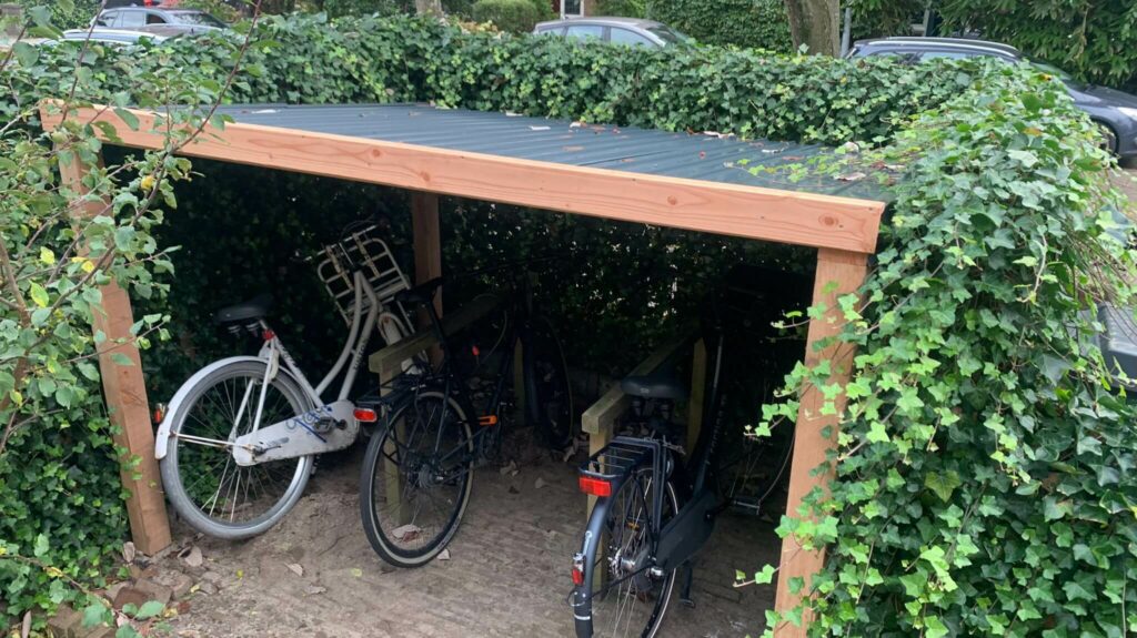 Fiets overkapping Overveen