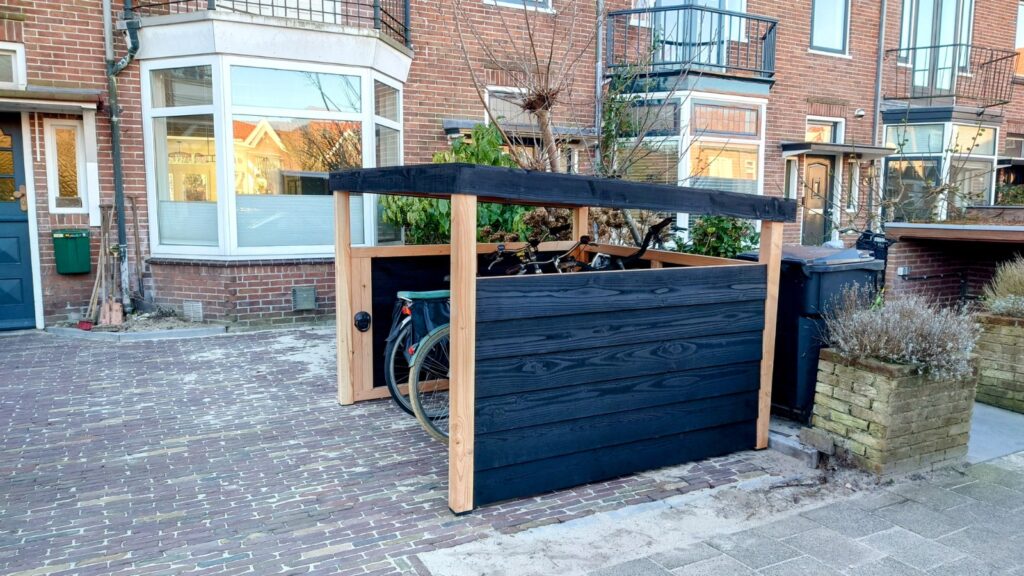 Fietsenschuur voor 4 fietsen