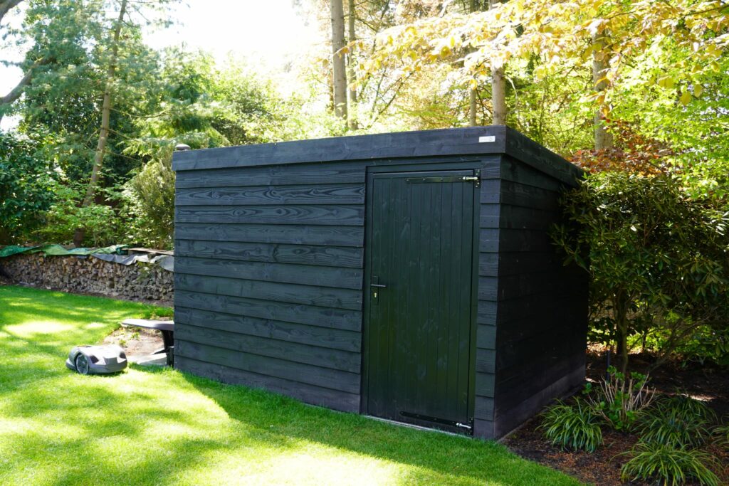 Tuinhuis van zwart Douglashout - MYWOOD