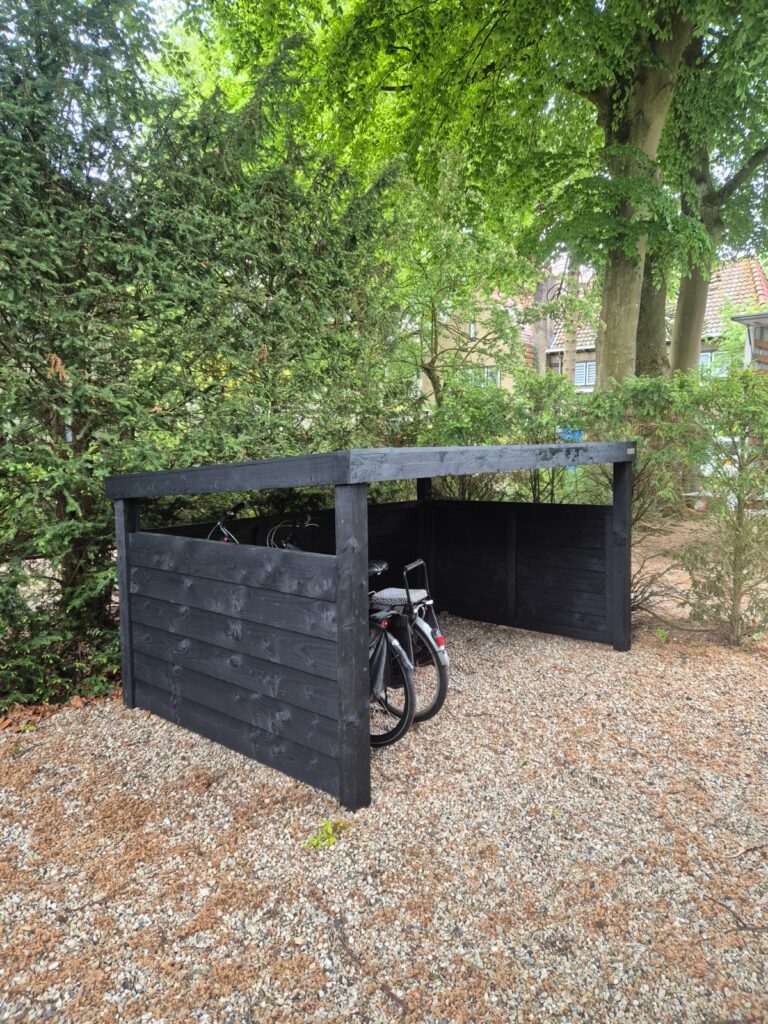 Fietsenschuur voortuin in Hilversum - MYWOOD