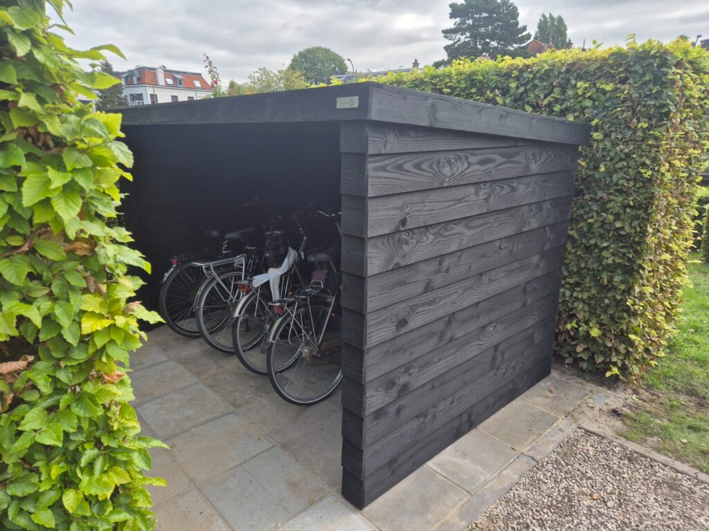 Luxe zwarte fietsenberging