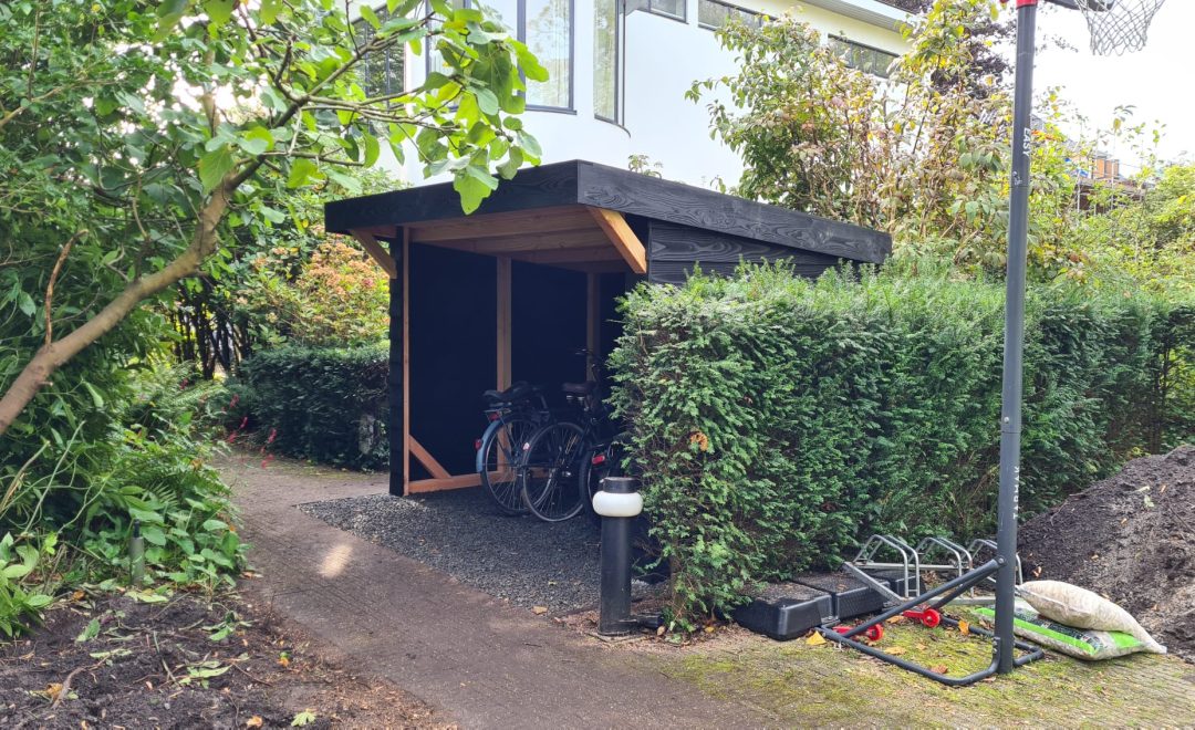 Fietsenschuur XL met groendak Bloemendaal
