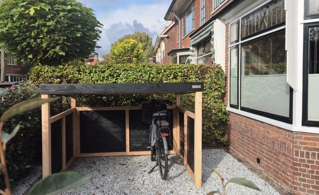 Houten fietsenschuur in Heemstede - MYWOOD
