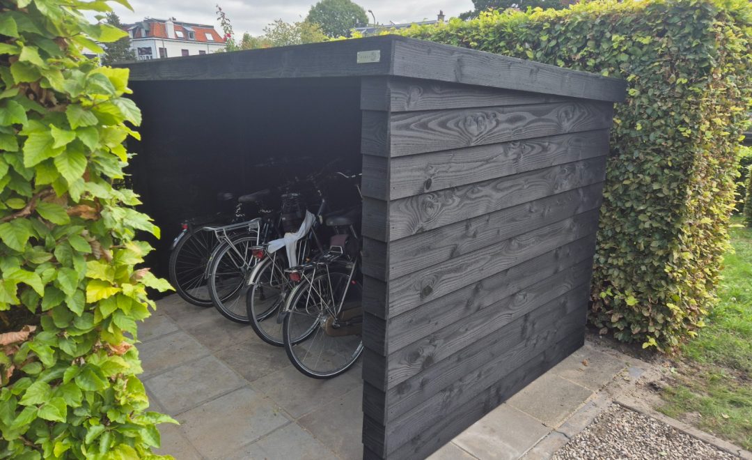 Luxe zwarte fietsenberging
