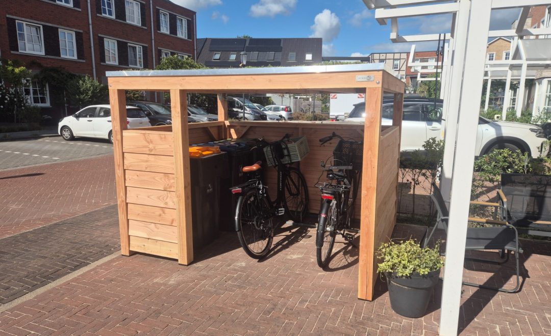 Luxe fietsenberging met groendak - MYWOOD